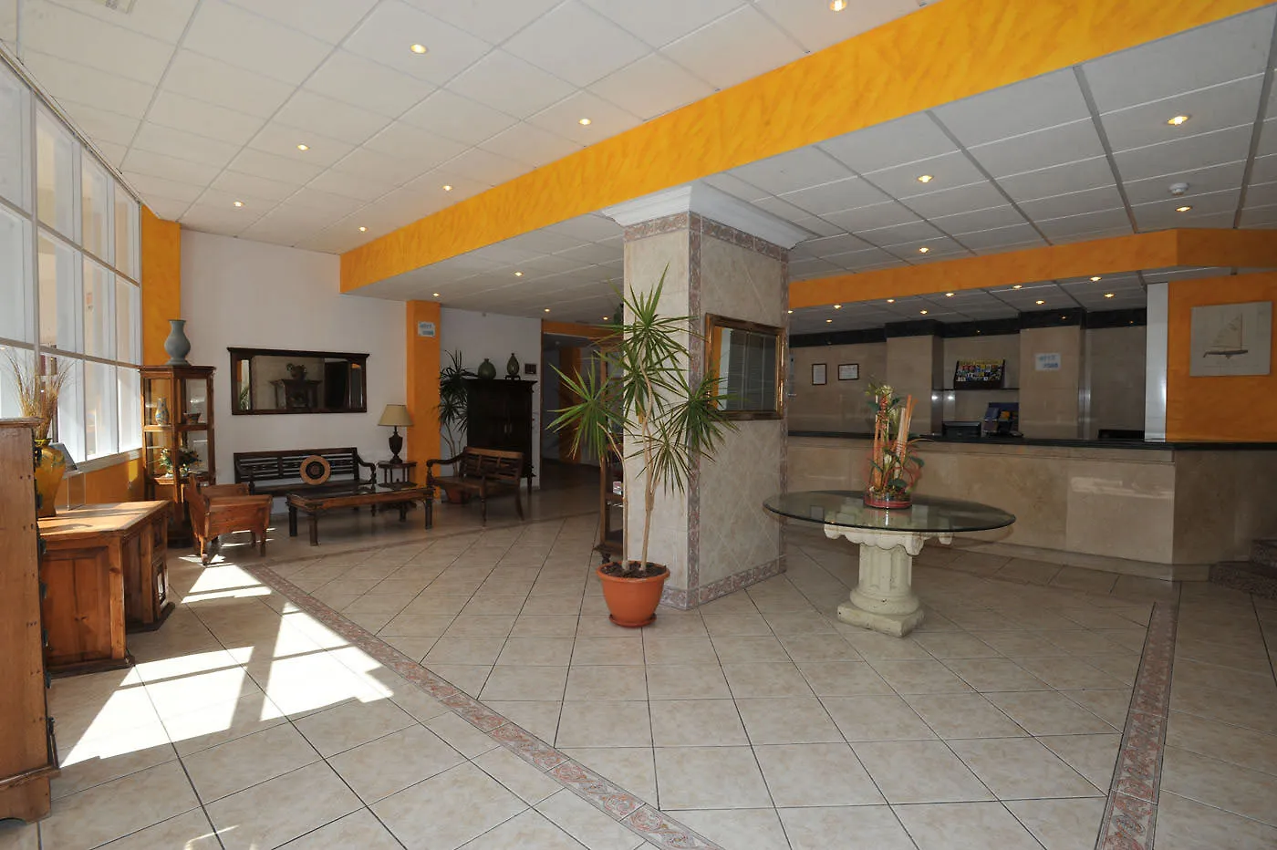 ** Lägenhetshotell Apartamentos Oro Blanco Playa de las Americas  Spanien