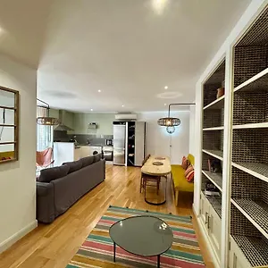 The Zentral & Apartment
