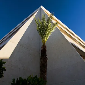 Отель Piramides, Плая-де-лас-Америкас